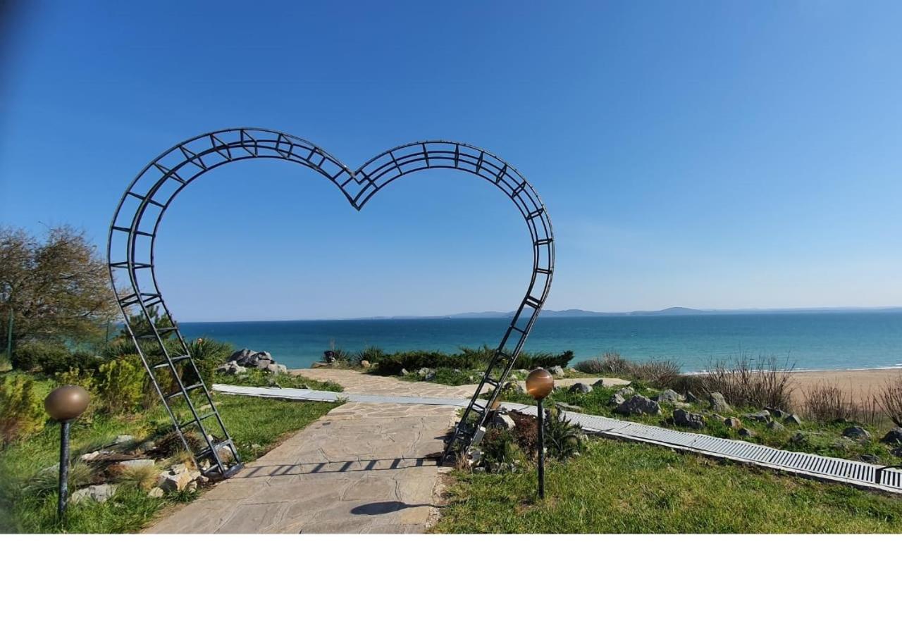 K&K Beach Luxury Burgas Bagian luar foto