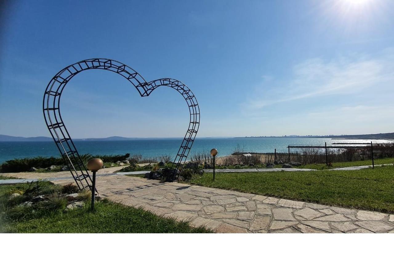 K&K Beach Luxury Burgas Bagian luar foto